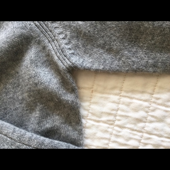 Like New Marled grey cashmere sweater w/Sunday written across chest - Picture 4 of 6